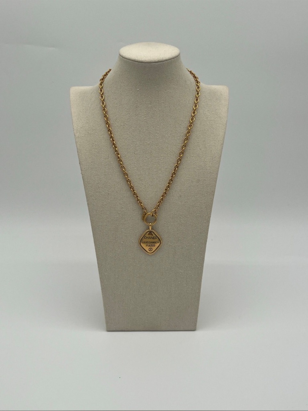Vintage CHANEL 31 Rue Cambon Medallion Necklace Gold Tone